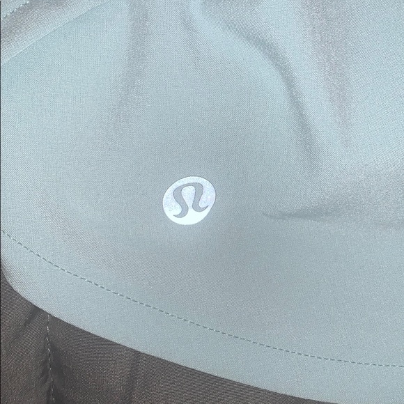 NWT LuluLemon Shorts - Picture 5 of 5